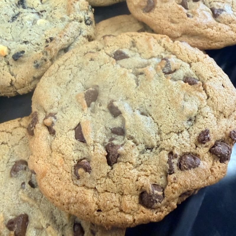 Large Cookie Chocolate Chip